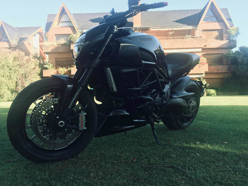 Imagen 4 de 20 de Ducati Diavel Dark