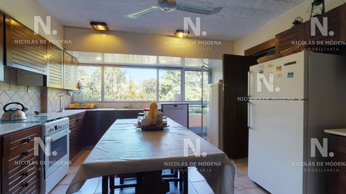 Venta De Casa 7 Dormitorios En Barrio Golf- Ref: 664