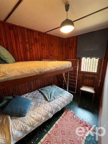 Casa En Venta De 3 Dorm. En El Quisco