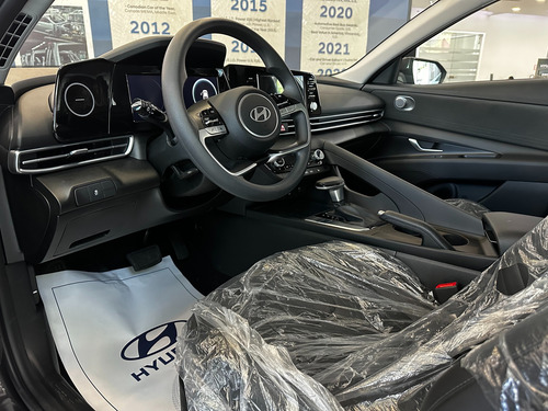 Hyundai Elantra Gls 2025