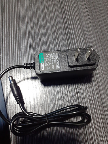 Adaptador ,cargador ,transformador 9v