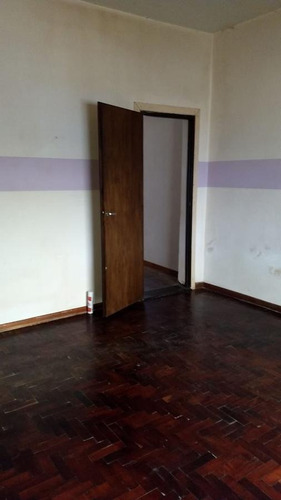 Venta Casa - Caseros - Luminosa - Jardin - Cocheras