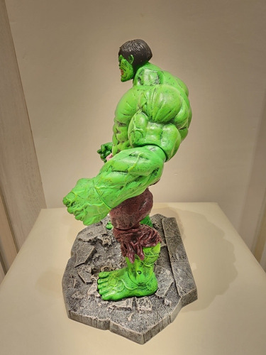 Hulk Marvel Select Diamond 25 Cm Com Base Original