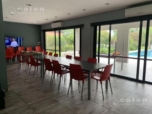 Imagen 3 de 20 de Excelente Casa De 250 Mt2 Sobre Importante Lote De 2600 Mt2 - Lomas De Fatima, Pilar, Bs. As.