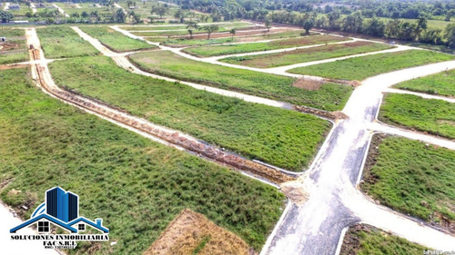 Imagen 14 de 17 de Vendo Solar Comercial De 150 A 385 Mt2 En Plena Avenida Ubicado En Residencial Privado Con Agua Luz Y Calles En Santo Domingo Norte Próximo A La Estación Del Metro Mamá Tingo, La Sirena Y El Parque V