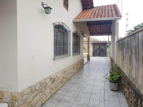 Imagem 8 de 14 de Casa Lado Praia Com Piscina E Edícula Em Itanhaém - 5683|npc
