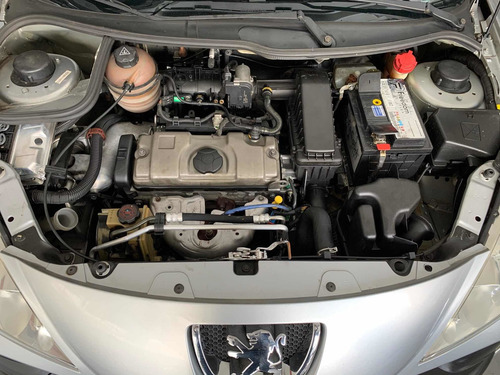 Peugeot 207 1.4 Xr Flex 2011 Completo