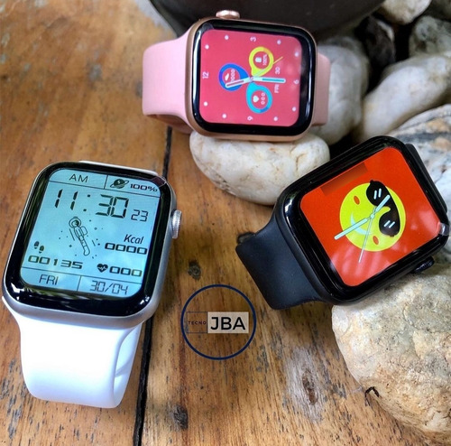 Imagen 2 de 4 de Smart Watch W26+ Última Versión