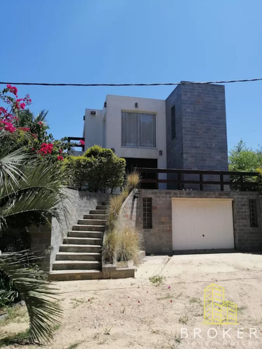 Oportunidad Casa En Venta En Balneario Buenos Aires