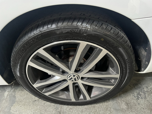 Volkswagen Jetta 2.0 Tsi Highline (mx) 4p