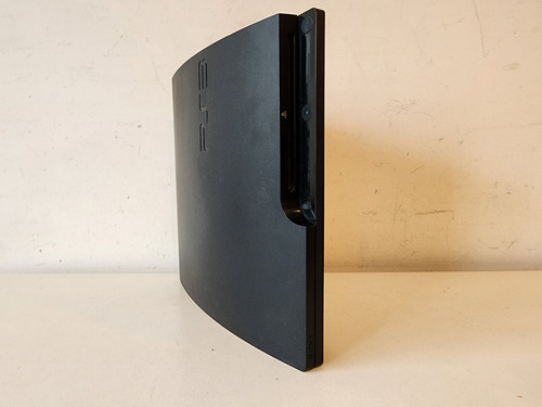Imagen 3 de 8 de Sony Playstation 3 Slim 300gb + 1 Control, 3 Juegos Y Cables