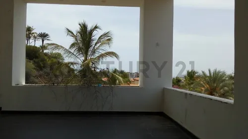 Amplia Casa En Construcción