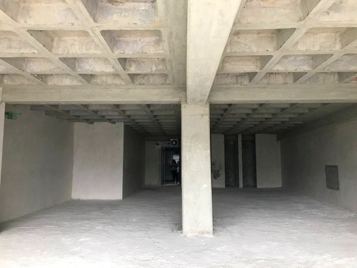 Imagen 8 de 18 de Edificio En Venta Urb. Las Mercedes C-19770