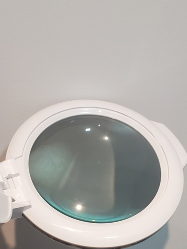 Imagen 3 de 4 de Lupa Con Luz Led Smd Lampara Electronica Cosmetologia Brazo