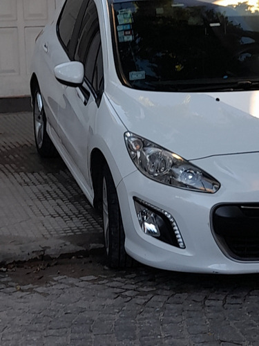 Peugeot 308 2.0 Feline 143cv