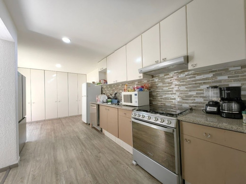 Casa En Condominio En Col. Del Valle / 282m2