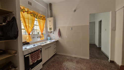 Casa 3 Amb. En Venta, Con Jardín Y Terraza. Florida - Vicente López