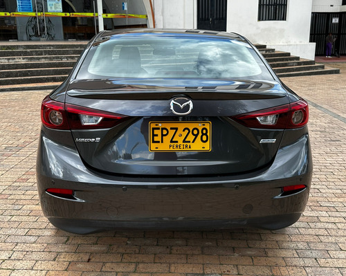 Mazda 3 2.0 Touring