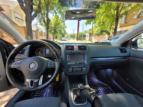 Volkswagen Vento 2.5 Advance 170cv