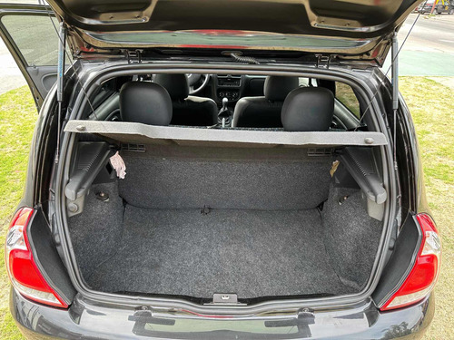 Imagen 21 de 23 de Renault Clio 2016 1.2 Mio Confort Pack