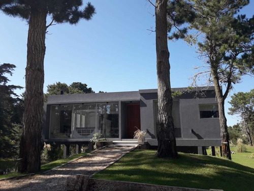 Imagen 7 de 17 de Alquilo Casa Temporal, Costa Esmeralda. Barrio Deportiva. Hasta 11 Personas.