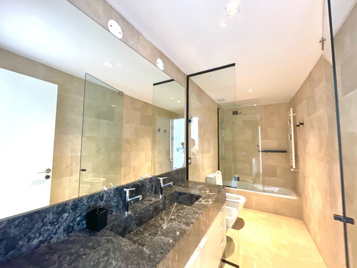 1910 Excelente Departamento 2 Dormitorios Villa Belgrano Con Cochera En Venta