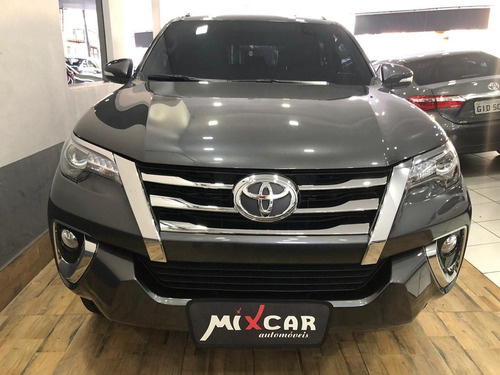 Toyota Hilux Sw4 2.8 Srx 4x4 7 Lugares 16v Turbo