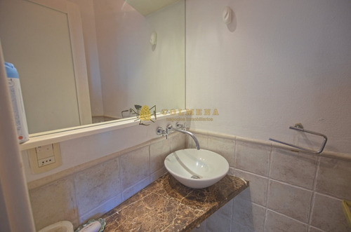 Casa En Venta San Rafael, Con Piscina- Ref: 3875
