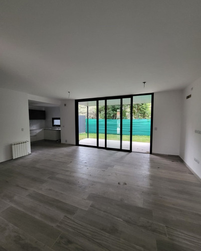 Imagen 17 de 24 de Cañuelas Chico, Duplex En Venta De 3 Dormitorios Con Escritorio, Cochera Doble