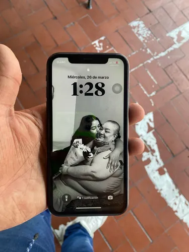 iPhone XR (Usado)