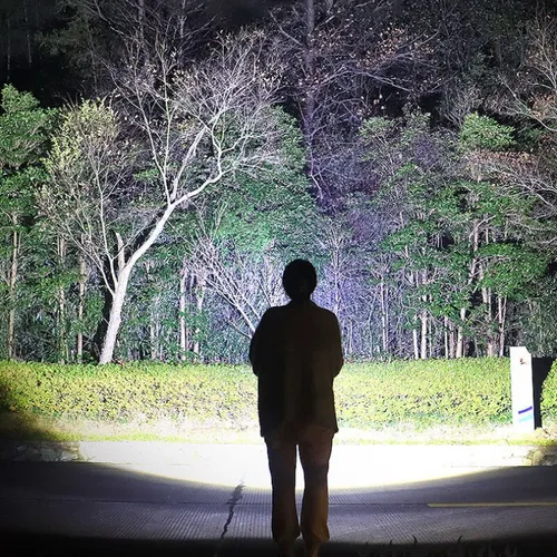 Linterna Táctica Militar Led Multifuncional 4 En 1 Para Coch
