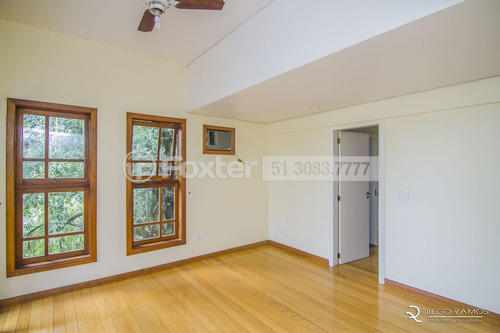 Casa Em Condomínio, 3 Dormitórios, 460.61 M², Menino Deus - 131790