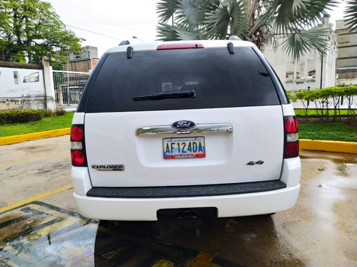 Imagen 5 de 13 de Ford Explorer