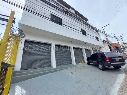 Se Alquila Estupendo Local Comercial , Ideal Para Realizar Cualquier Actividad, En El Junquito