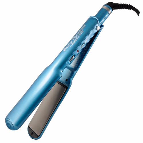 Imagen 2 de 7 de Planchita Pelo Babyliss Nano Titanium 9559 + Funda Alisados