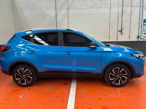 MG Zs 1.5 Elegance Red Pack Cvt