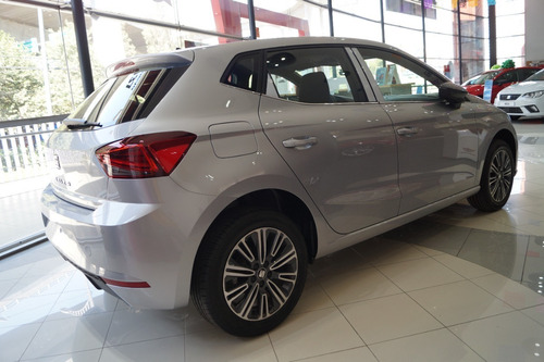 Imagen 7 de 15 de Seat Ibiza Xcellence Plata 2021