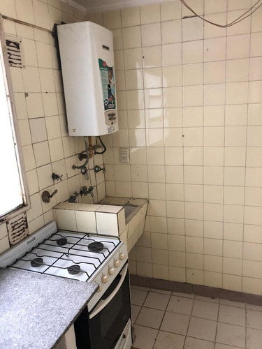 Imagen 4 de 11 de Venta - Tres Ambientes Con Balcon - Balvanera