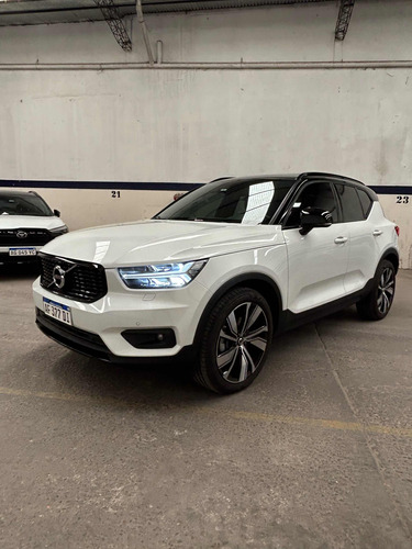 Volvo XC40 2.0t T5 R-design Awd