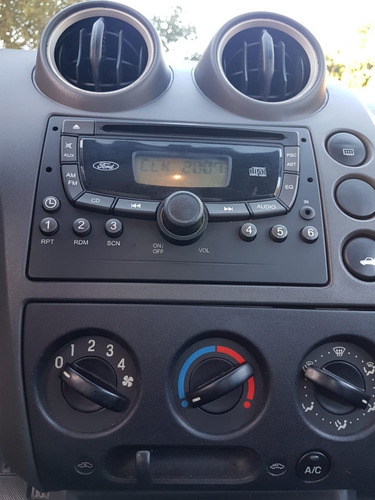 Ford Fiesta 1.6 Amb. Plus Año 2006 Km. 122.000