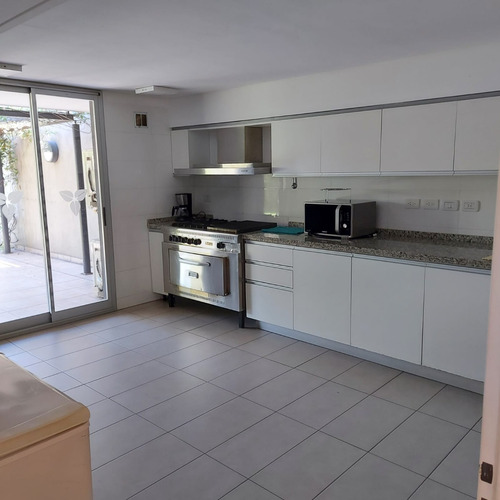 Imagen 7 de 20 de Departamento 2 Amb. Impecable En Complejo De Categoria Con Seg. Pileta, Solarium, Parrila, Sum, Gimnasio. Excelente Acceso. Cochera Cubierta Fija.