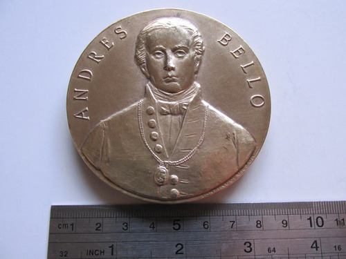 Medalla Andres Bello Primer Rector Universidad Chile 1965 (Usado)