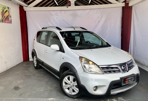 Imagem 2 de 10 de Nissan Livina X-gear Automática