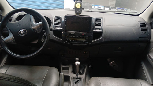Toyota Hilux 2.7 Srv Cab. Dupla 4x4 Flex Aut. 4p