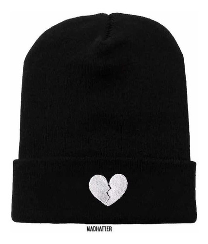 Gorro Tejido Bordado Beanie Corazon Roto Broken Emo