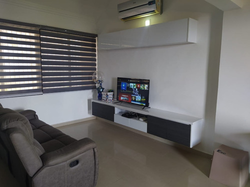 Imagen 3 de 25 de Town House En Urb. Lomas Del Este Res. Lomas Alto. Cl-fd605