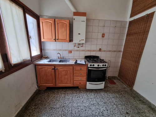 Ph 3 Ambientes Al Frente Con Balcon, Patio Y Sin Expensas - Piñeyro, Avellaneda