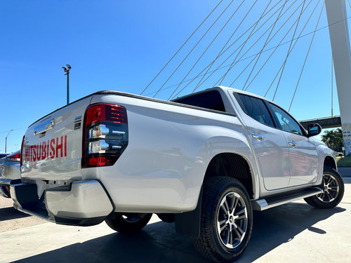 Mitsubishi L200 Sportero 2.4t Did 4x4 Mt Leasing 2023 0km