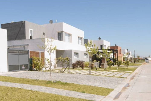Imagen 9 de 11 de Casa En Venta Ubicado En Casas De Santa Maria, Villanueva (tigre)