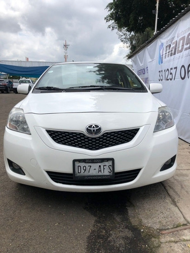 Imagen 3 de 15 de Toyota Yaris 2016 1.5 Premium Sedan At